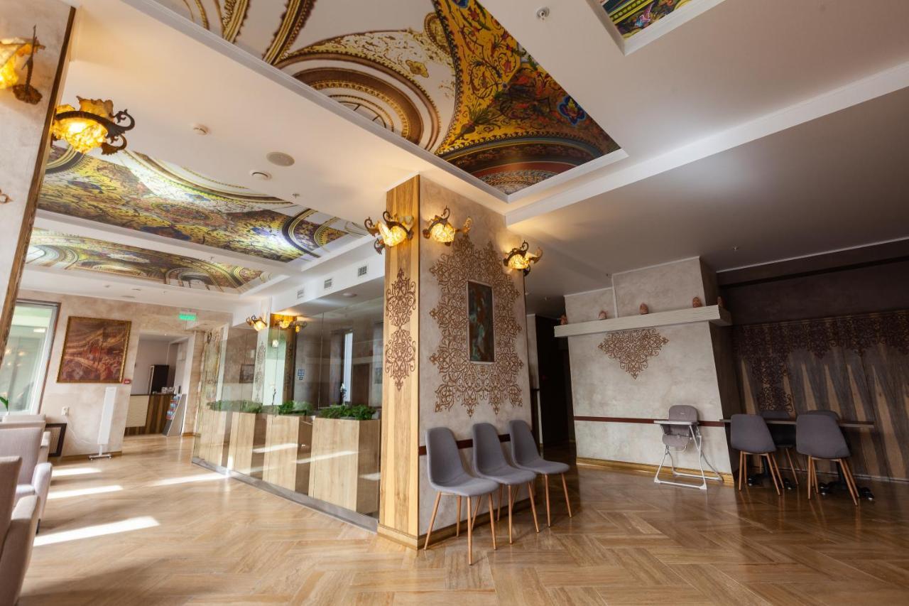 Boris Godunov Hotel Moscú Exterior foto